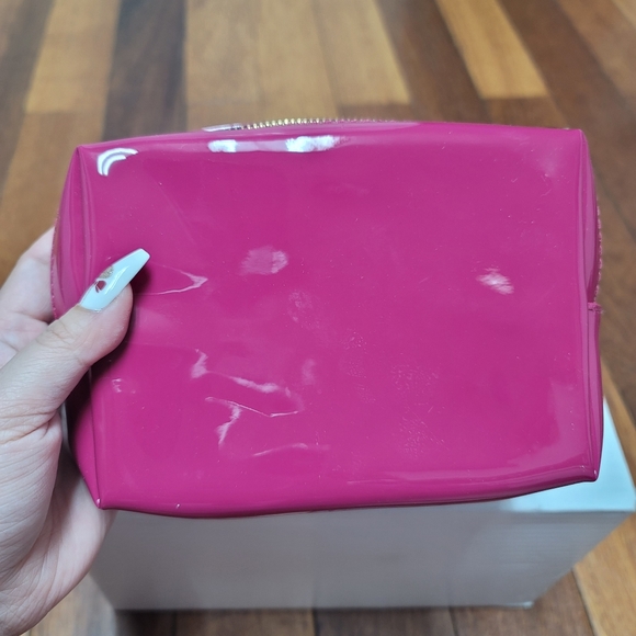 HOST PICK YSL Beaute Pouch - Picture 5 of 13